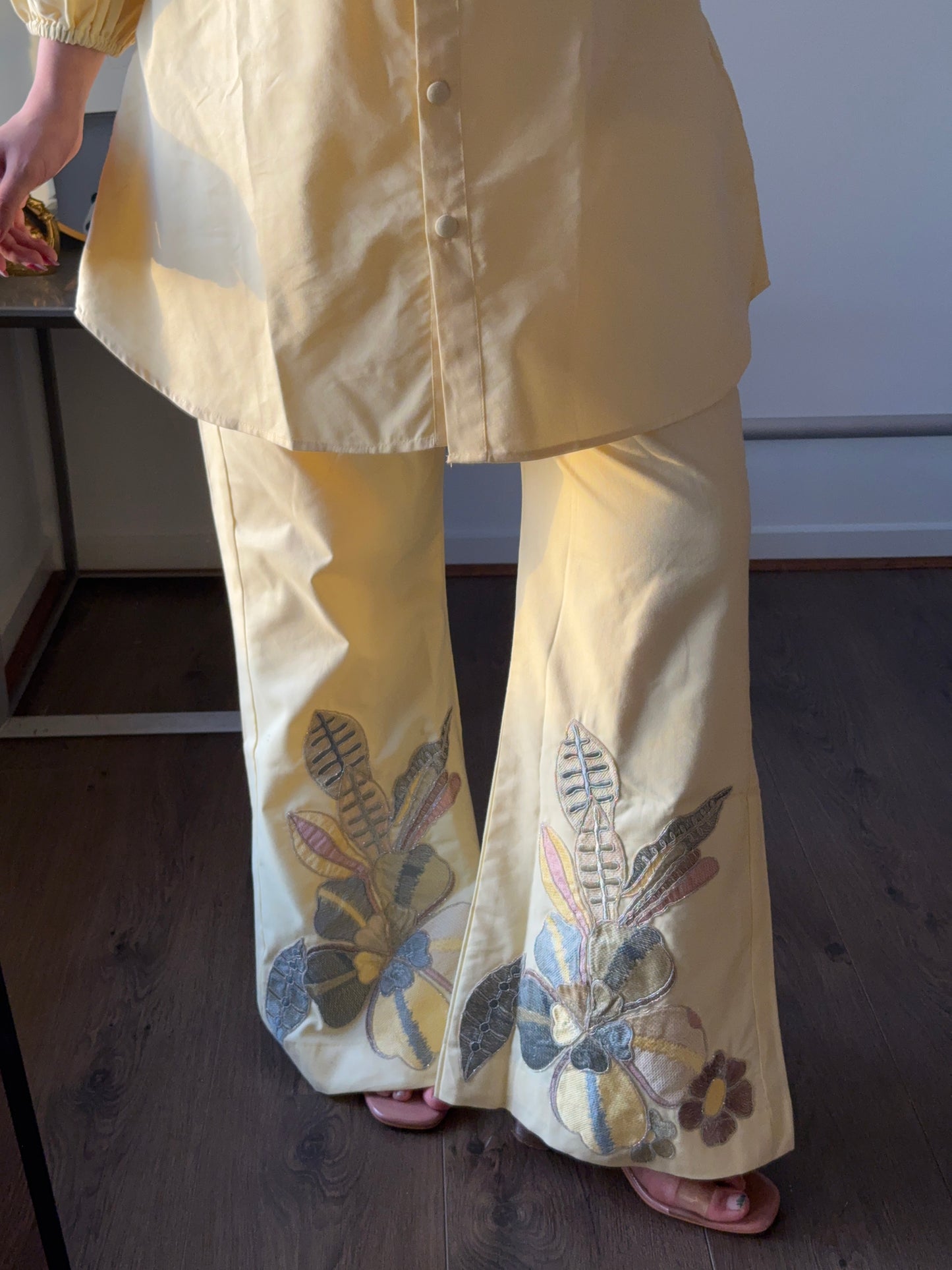 The BUTTERCUP Cord Set